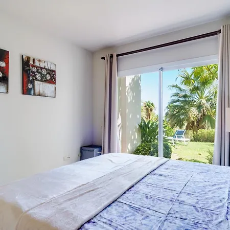Alcazaba Lagoon * Estepona